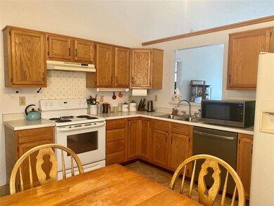 2104 N Fleetwood Dr, Greensburg, IN 47240 - photo 3