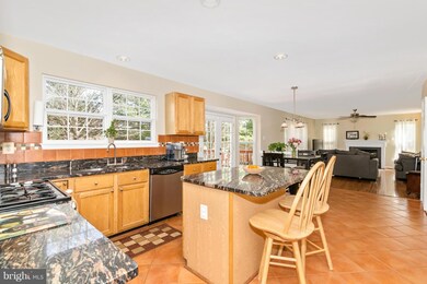 12 Madrigal Ct, Germantown, MD 20876 - photo 5