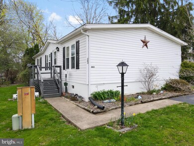 263 W 8th St, Red Hill, PA 18076 - photo 2