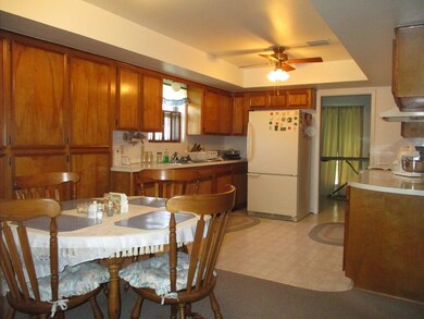 302 Ronald Ave, Bay City, TX 77414 - photo 4