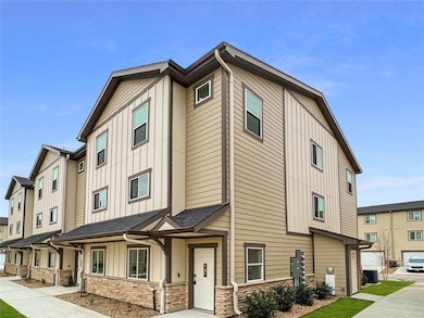 Beautiful townhome community in Cypress.