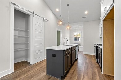 5127 Whaitley Ln, Greensboro, NC 27407 - photo 6