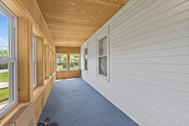 57 Pearl St, Grand Isle, VT 05458 - photo 6