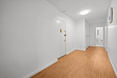 The Bonnie Crest unit 1N, Bronx, NY 10463 - photo 3