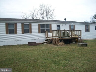 114 Berts Dr, Lothian, MD 20711 - photo 2