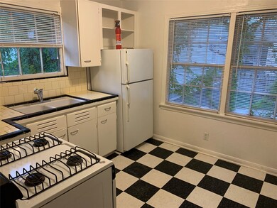 3707 Mulberry St unit 2, Houston, TX 77006 - photo 6