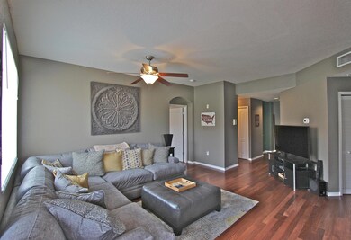 11033 Legacy Blvd unit 301, Palm Beach Gardens, FL 33410 - photo 3