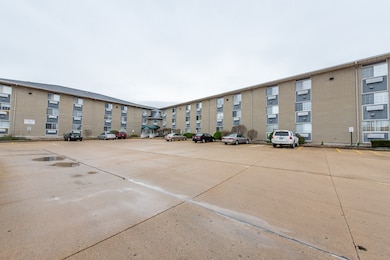Onan Senior Suites unit 321, Waukegan, IL 60087 - photo 2