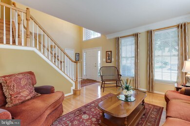 7553 Hummingbird Ct, Sykesville, MD 21784 - photo 6