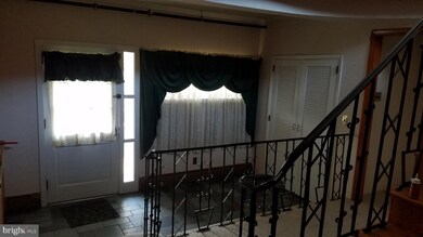 802 W 13th St unit A, New Castle, DE 19720 - photo 2