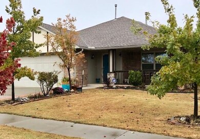 Little closer view - full front porch!