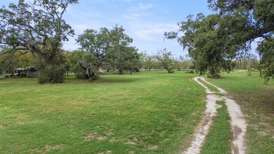 5427 County Road 819, Brazoria, TX 77422 - photo 2