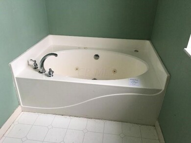 lizzie owners bath