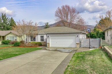 1336 N Modoc Ave, Medford, OR 97504 - photo 5