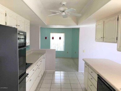 10350 W Highwood Ln unit 60, Sun City, AZ 85373 - photo 2