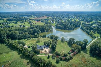 190 Baymount Acres Dr, Statesville, NC 28625 - photo 2