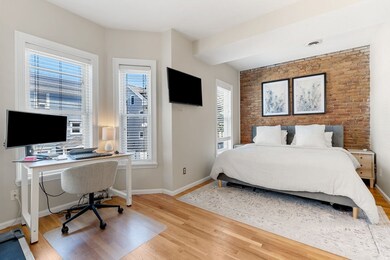 493 E 4th St unit 2, Boston, MA 02127 - photo 4