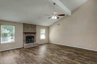 5302 Boreas Dr, Alvin, TX 77511 - photo 4