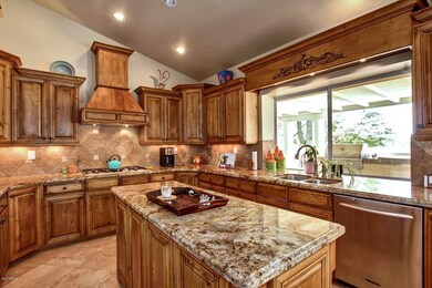 Gourmet Kitchen