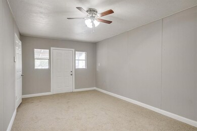 7637 Bretshire Dr, Houston, TX 77016 - photo 7