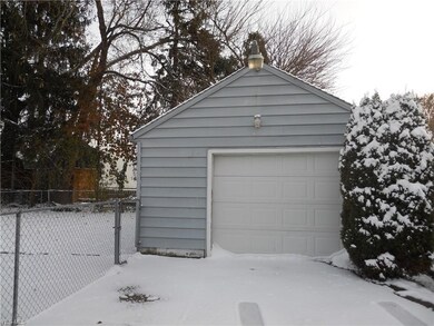 214 Wilson St, Struthers, OH 44471 - photo 3