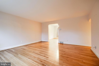 1602 Glen Keith Blvd, Towson, MD 21286 - photo 4