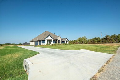 100 Oaks Springs Ln, Weatherford, TX 76087 - photo 3
