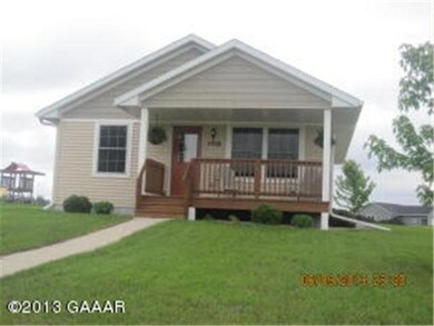 1113 Benjamin Dr, Alexandria, MN 56308 - photo 2