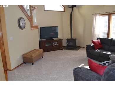 1282 SE 11th Loop, Canby, OR 97013 - photo 5