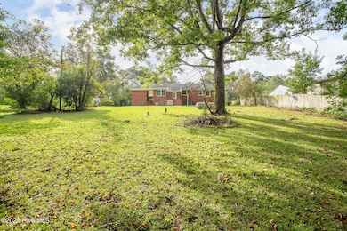 114 Vine St, Havelock, NC 28532 - photo 2