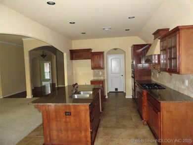 1000 S 75th St, Broken Arrow, OK 74014 - photo 2
