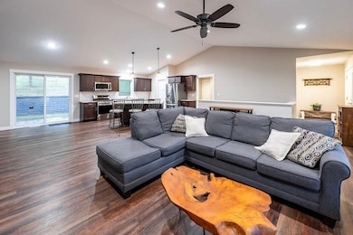 169 Cobblestone Ln, Winona, MN 55987 - photo 7