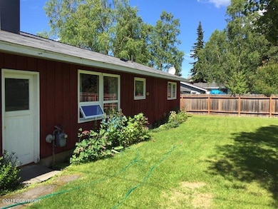 1411 Turpin St, Anchorage, AK 99504 - photo 5