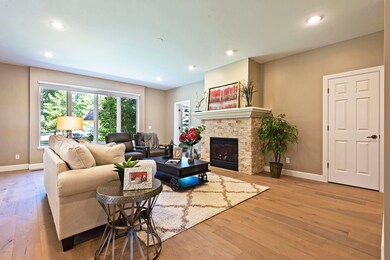 47wVillageCir-002