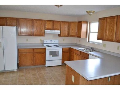 1166 Obetz Rd, Columbus, OH 43207 - photo 3