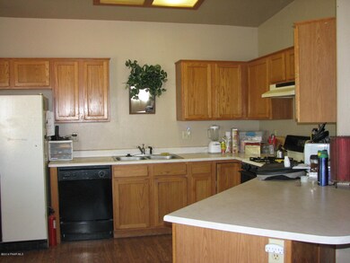 543 W Ahonen Rd, Paulden, AZ 86334 - photo 4