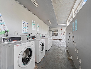 10305 SW 40th St, Miami, FL 33165 - photo 5