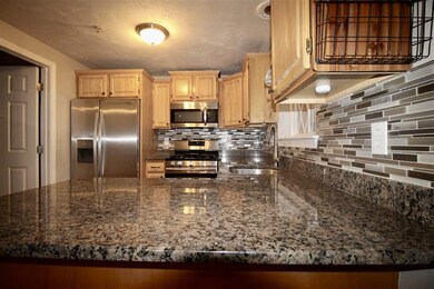 14 Burberry Ct, Merrimack, NH 03054 - photo 3