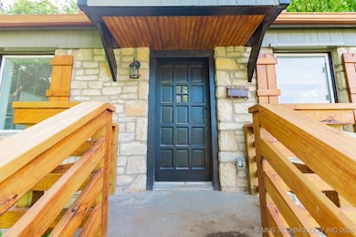 812 N Delaware Place, Tulsa, OK 74110 - photo 5