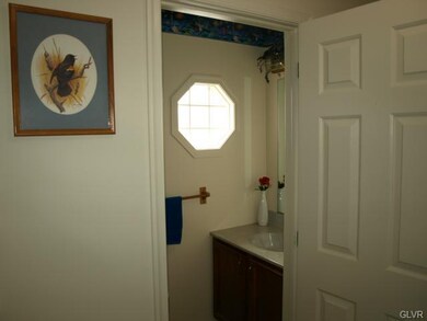 3475 Limestone Dr, Whitehall, PA 18052 - photo 6