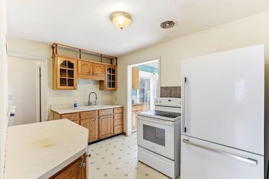 4421 Xenia Ave N, Minneapolis, MN 55422 - photo 6