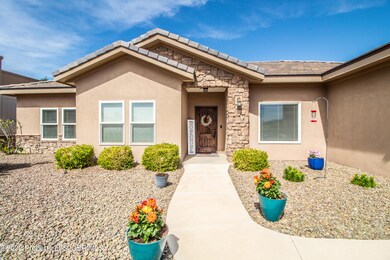 6448 Castle Rock Cir, Farmington, NM 87402 - photo 2