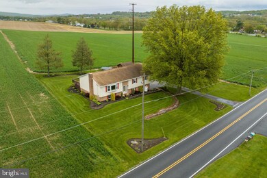 225 Pfautz Hill Rd, Stevens, PA 17578 - photo 2