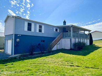 17 Spruce St, Lock Haven, PA 17745 - photo 3