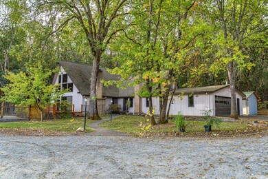 8747 Old Stage Rd, Central Point, OR 97502 - photo 4