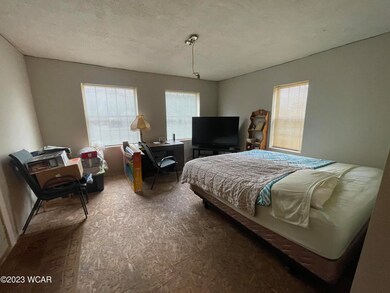 865 E 4th (9)