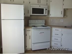 204 E Avenue A, Copperas Cove, TX 76522 - photo 3