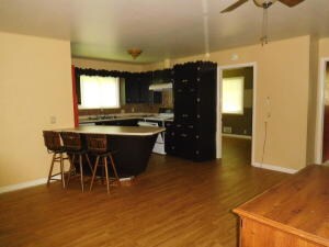 family room (3)