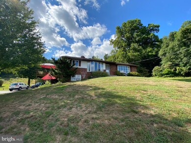 554 Kulps Rd, Barto, PA 19504 - photo 2