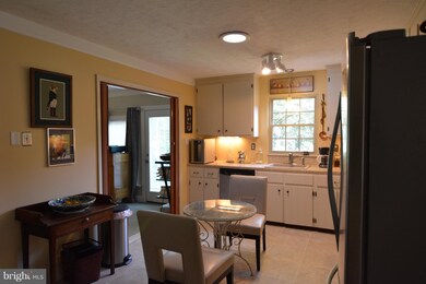 5830 Wilson Rd, Marshall, VA 20115 - photo 5